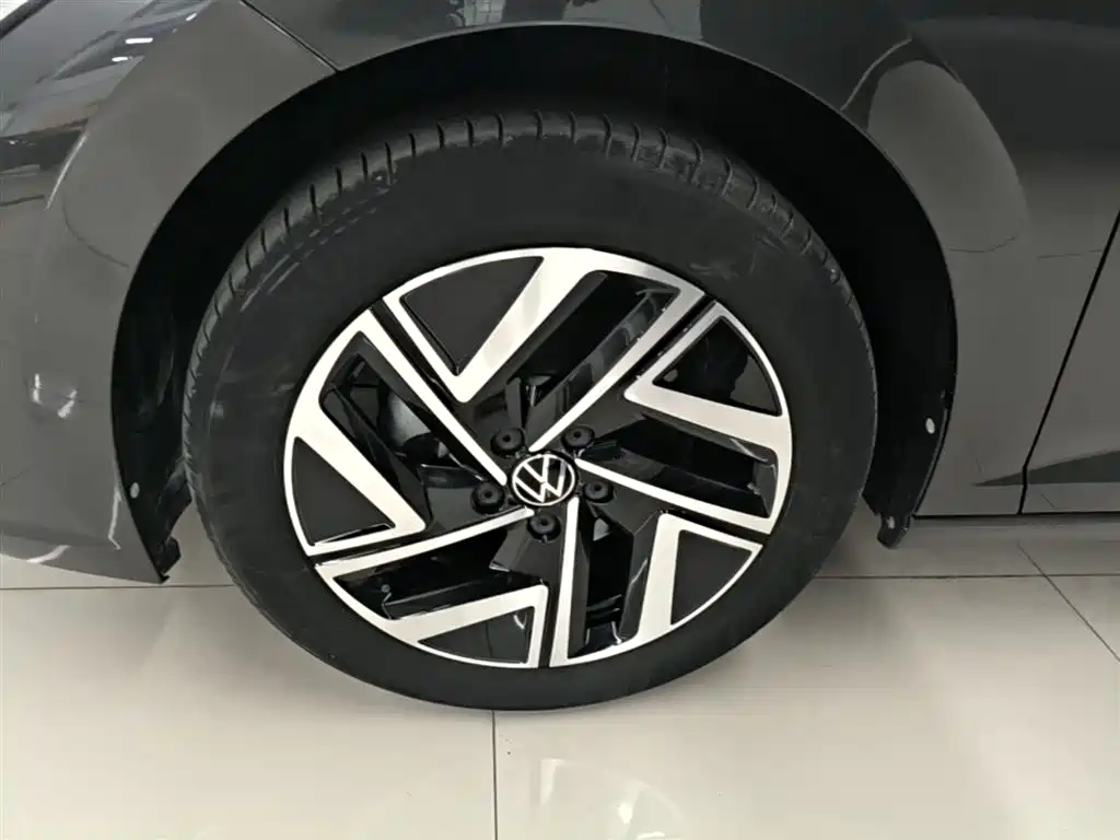 Volkswagen Sagitar 2023 300TSI DSG Surpassing Edition фото 23
