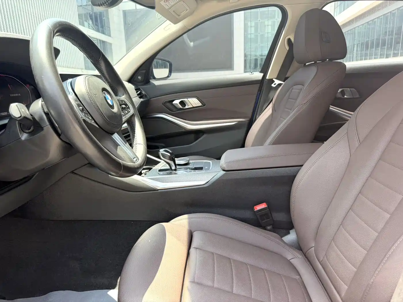 BMW 3 Series 2021 325i M Sport Night Edition фото 4