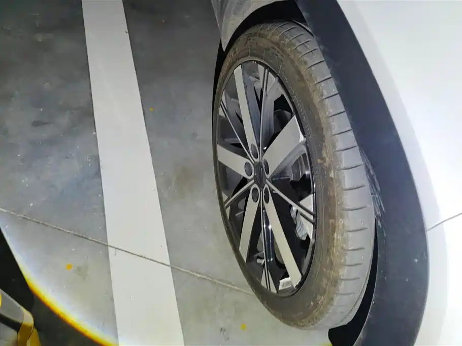 GEELY AUTOMOBILE GEELY ICON