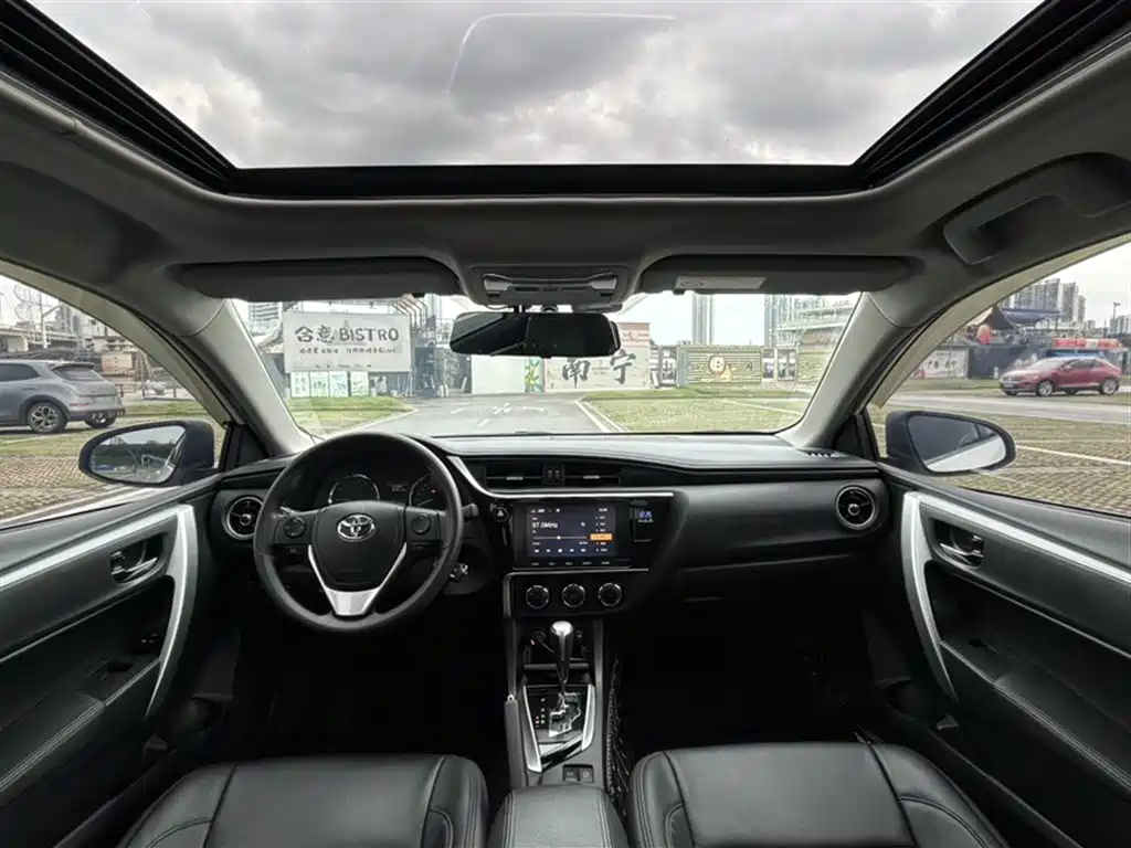 Toyota Corolla 2017 Facelift 1.2T S-CVT GL-i фото 9