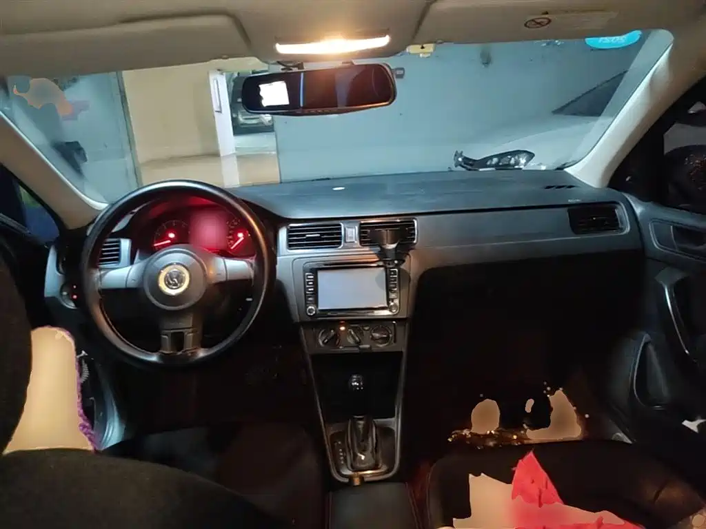 Volkswagen Santana 2015 1.6L Automatic Trend Edition фото 10