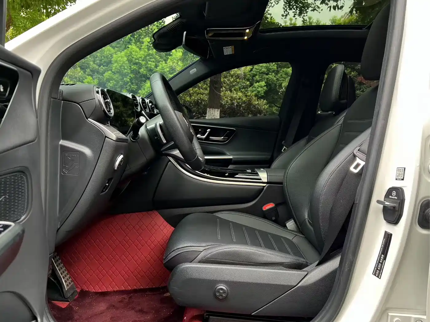 Mercedes-Benz GLC Coupe 2025 2024 GLC 260 4MATIC Coupe SUV