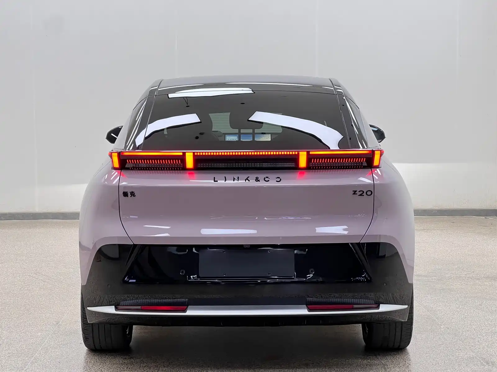 Фото 5 - Lynk & Co Z20