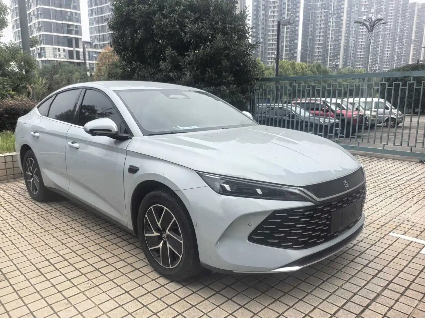 BYD Qin L 2026 2026 Model DM-i Smart Drive Edition 128KM Pioneer