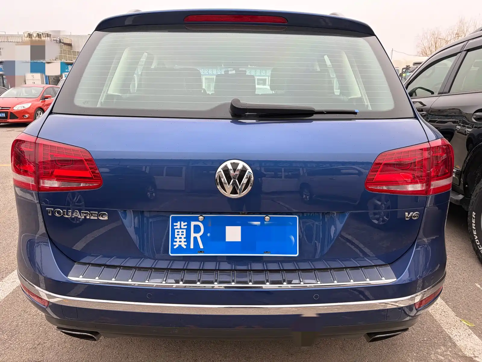 Фото 3 - Volkswagen Touareg
