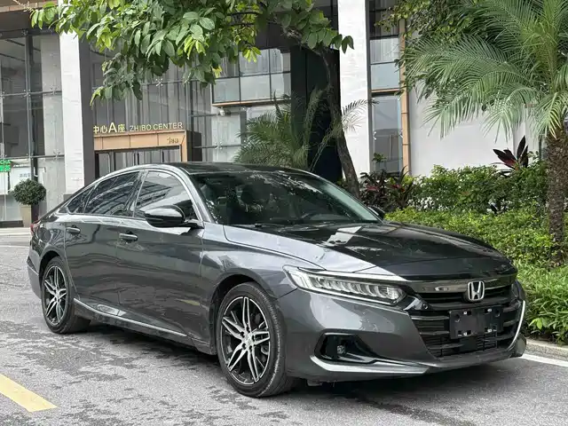 Honda Accord 2022 260TURBO Phantom Night Premium — фото 3