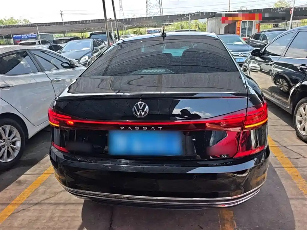 Volkswagen Passat 2024 330TSI Elite Edition фото 6