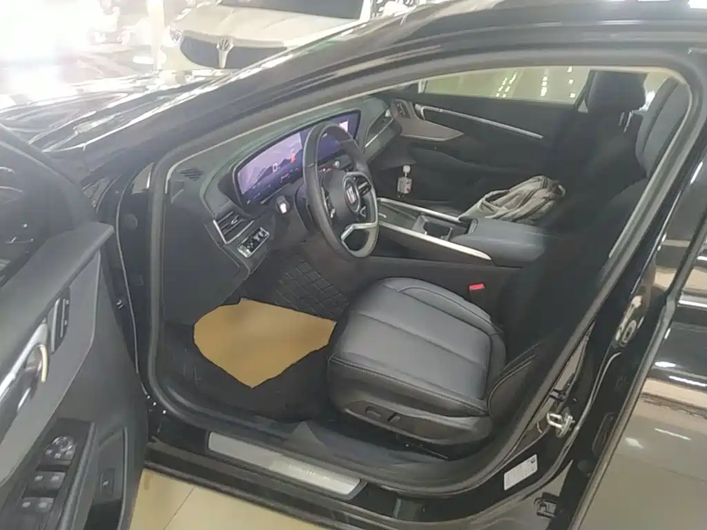 Buick LaCrosse 2024 2023 Facelift 25T Overland Edition