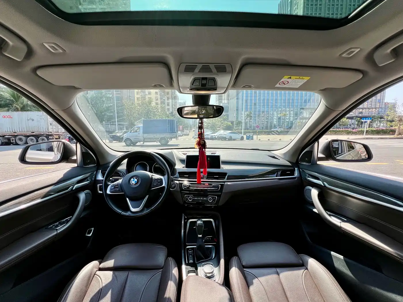 BMW X1 2019 xDrive20Li Luxury Model фото 5