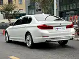 Photo 4 - BMW 5 Series