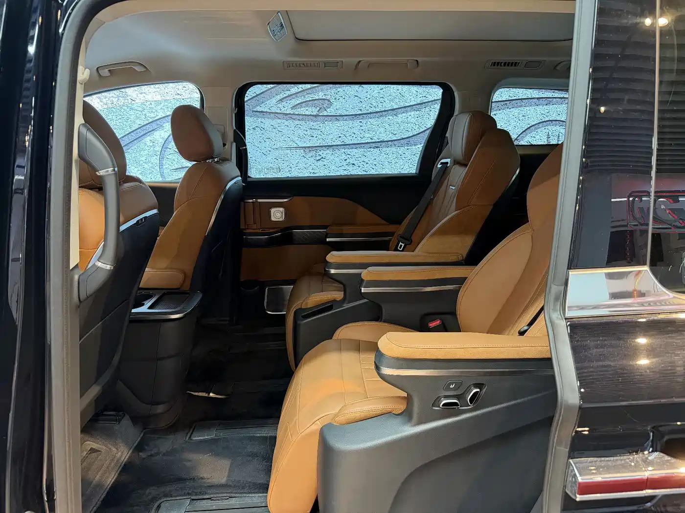Hongqi HQ9 PHEV 2026 2024 Model 2.0T AWD Business Edition