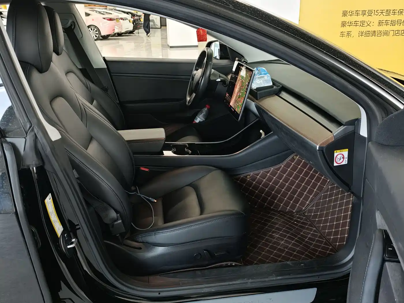 TESLA MODEL 3 (IMPORTED)