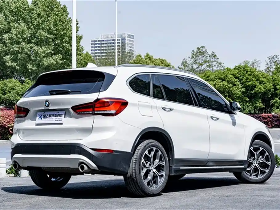 BMW X1 2021 sDrive25Li Leading фото 6