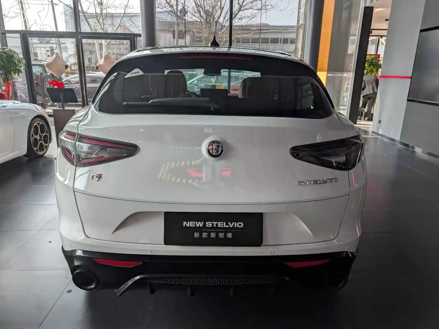 Alfa Romeo Stelvio 2024 2023 2.0T 280HP Veloce Track Edition