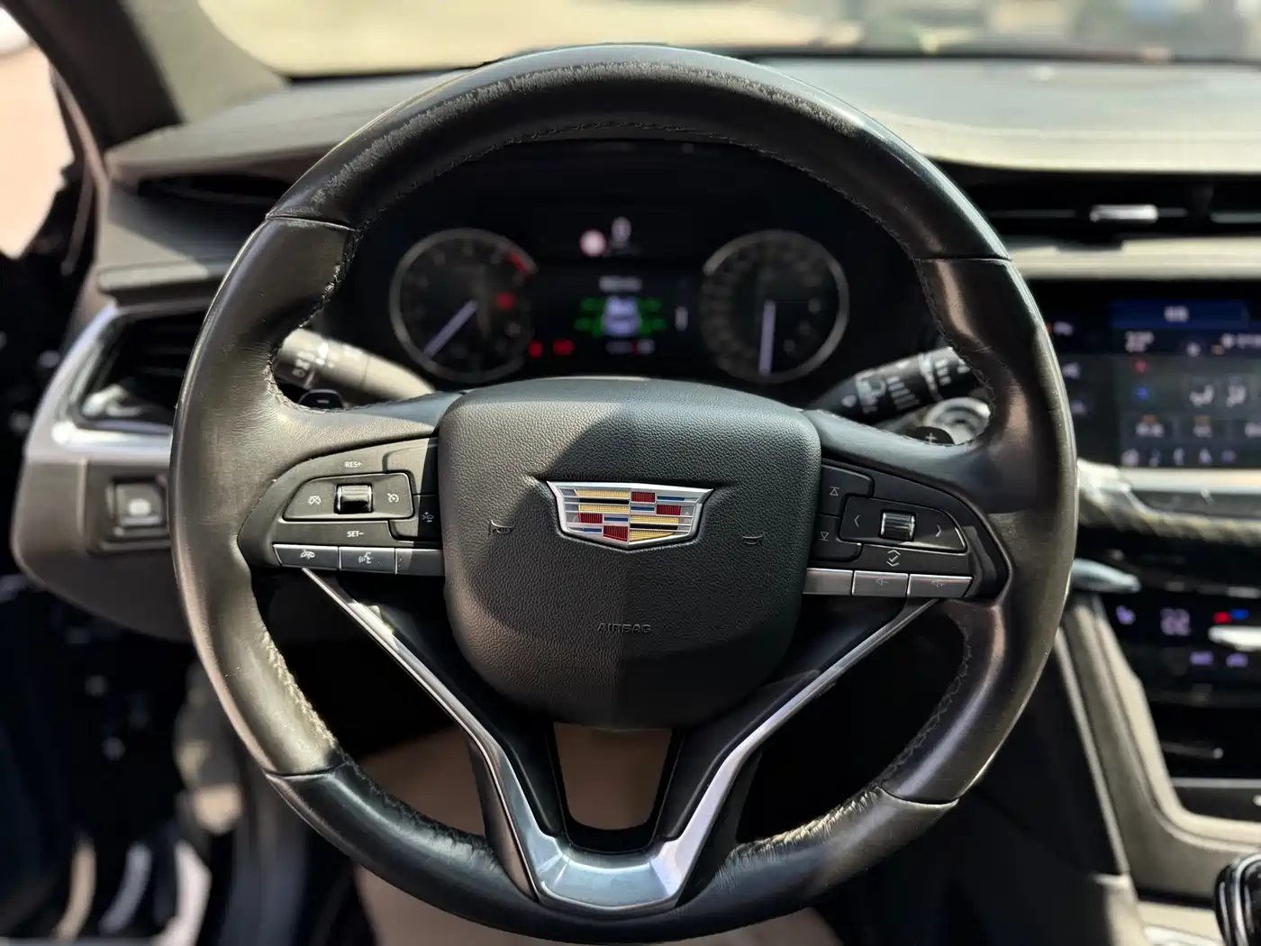Cadillac XT6 2020 28T 6-Seater 4WD Luxury Model фото 12