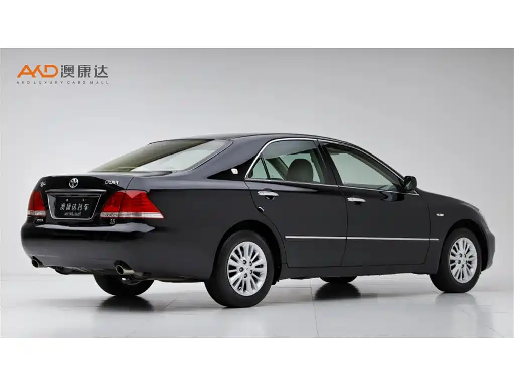 Toyota Crown 2007 2.5L Royal Special Edition фото 3