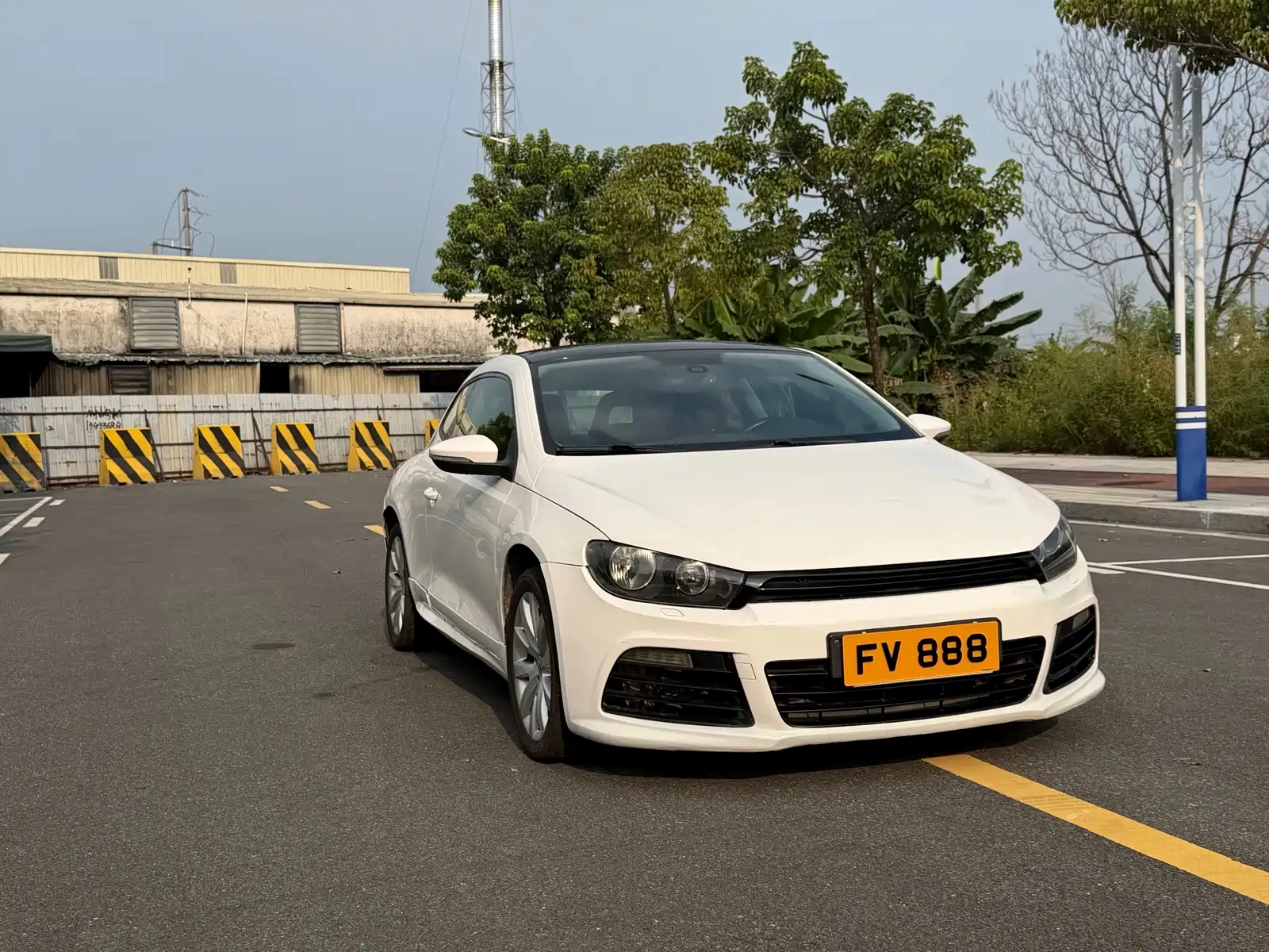 صورة 3 - Volkswagen Scirocco