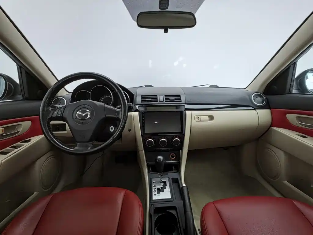 Фото 5 - Mazda 3
