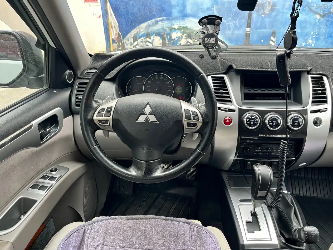 Mitsubishi Pajero Sport 2013 3.0L AWD Executive фото 15