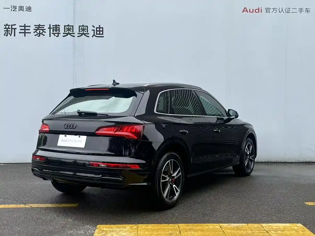 Audi Q5L 2018 45 TFSI Exclusive Fashion China VI фото 6