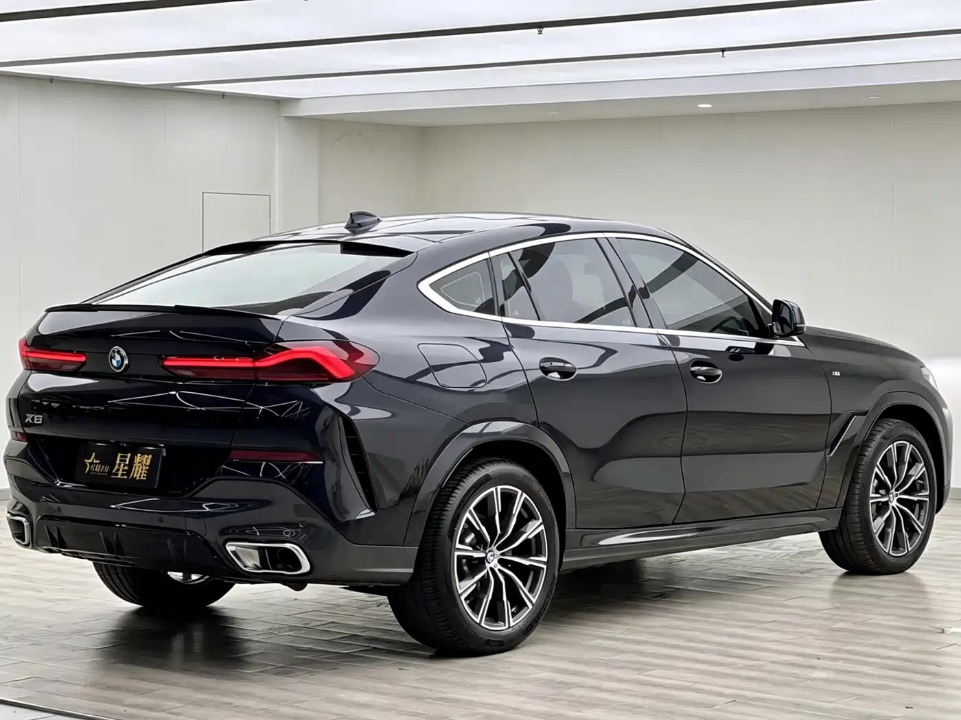 BMW X6 2021 xDrive30i M Sport Package фото 22