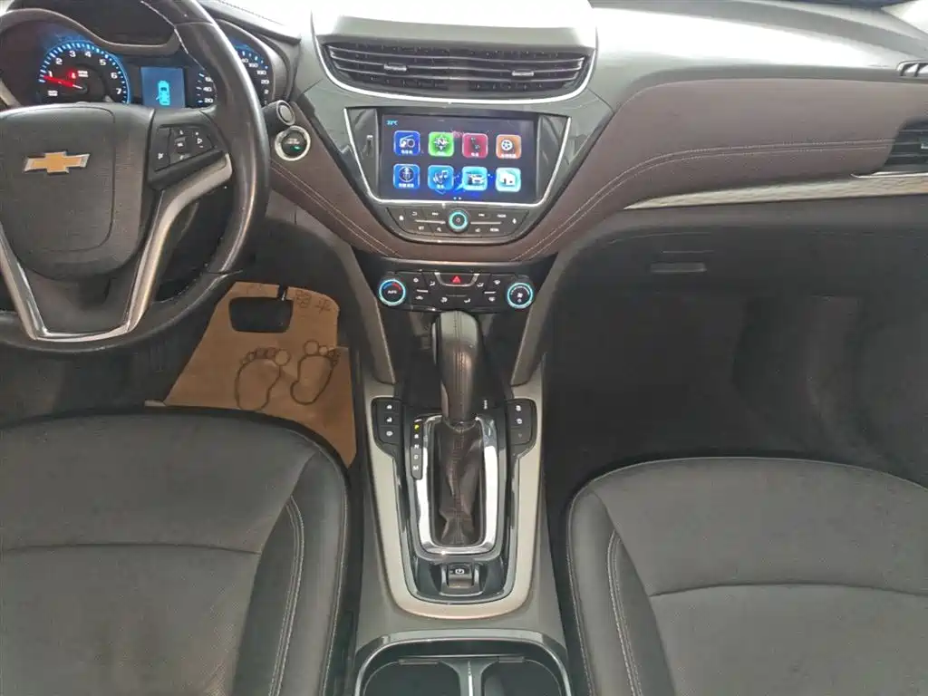 Chevrolet Malibu 2017 1.5T Automatic Luxury Edition фото 13