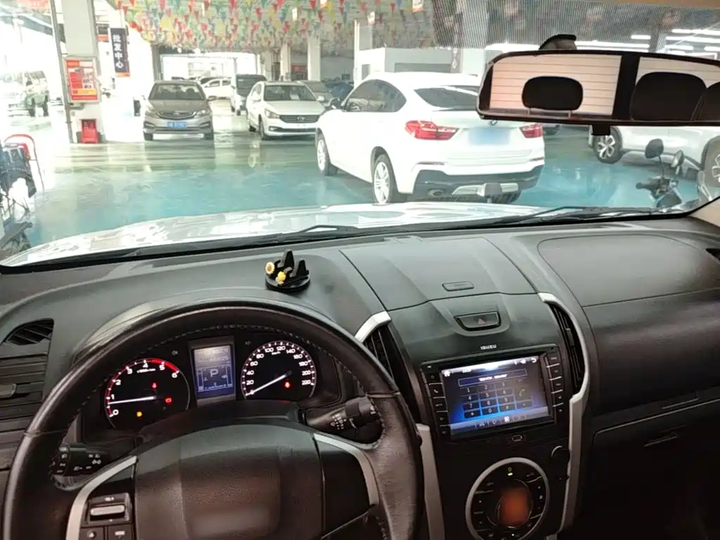 Isuzu D-MAX 2016 2015 2.5T 4WD Automatic Super Luxury 4JK1