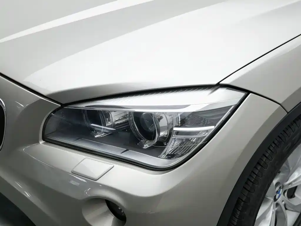 صورة 7 - BMW X1