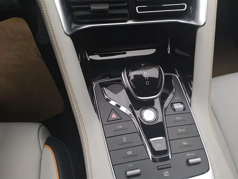 BYD Song PLUS PHEV 2021 DM-i 110KM Flagship PLUS фото 16
