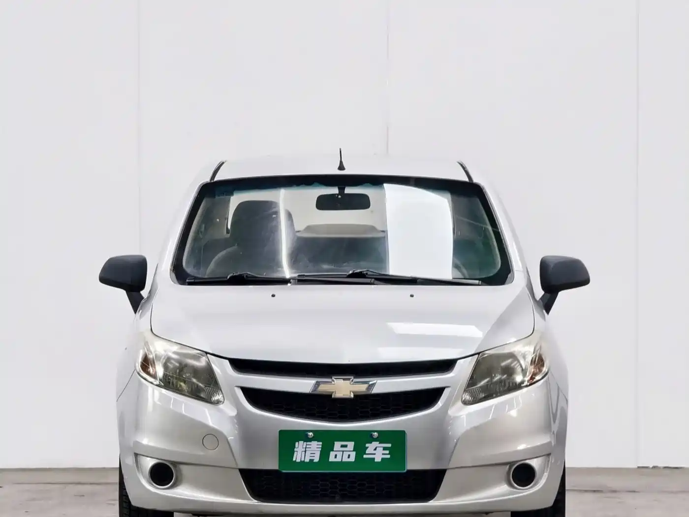 Chevrolet Sail 2013 Sedan 1.4L Manual Ideal Happiness Edition фото 2