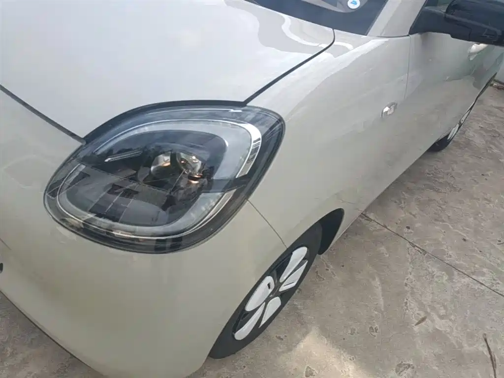 Wuling Motors Hongguang MINIEV 2026 2025 4-Door Advanced