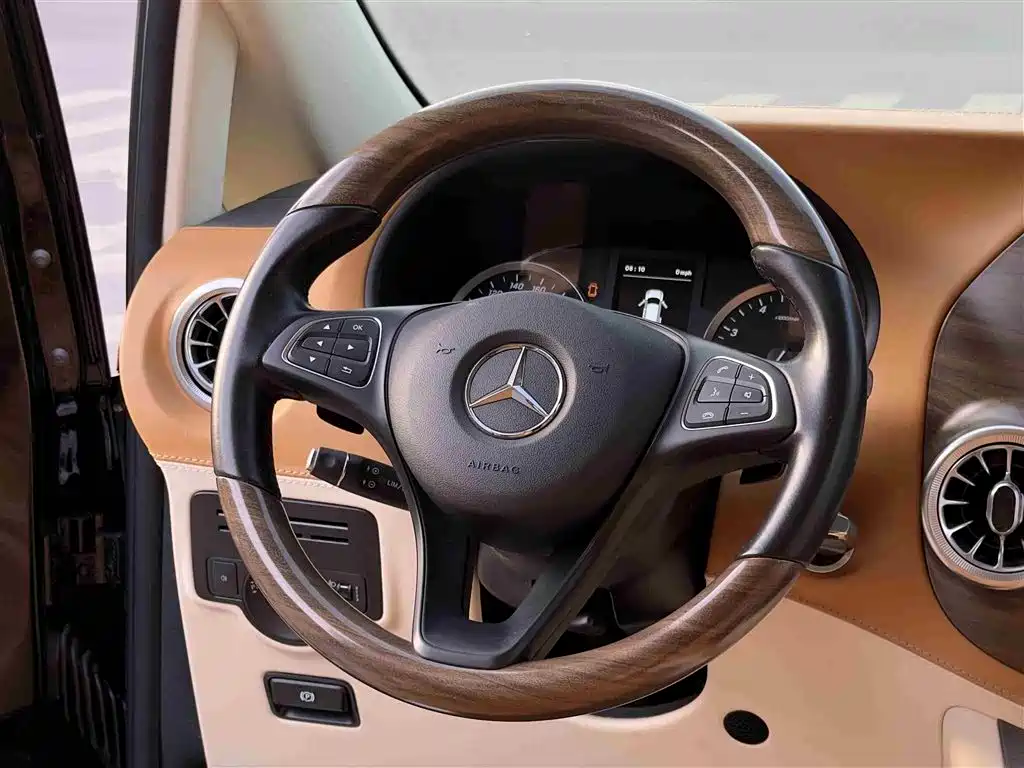 Mercedes-Benz Vito 2021 2.0T Elite 7-Seater фото 11