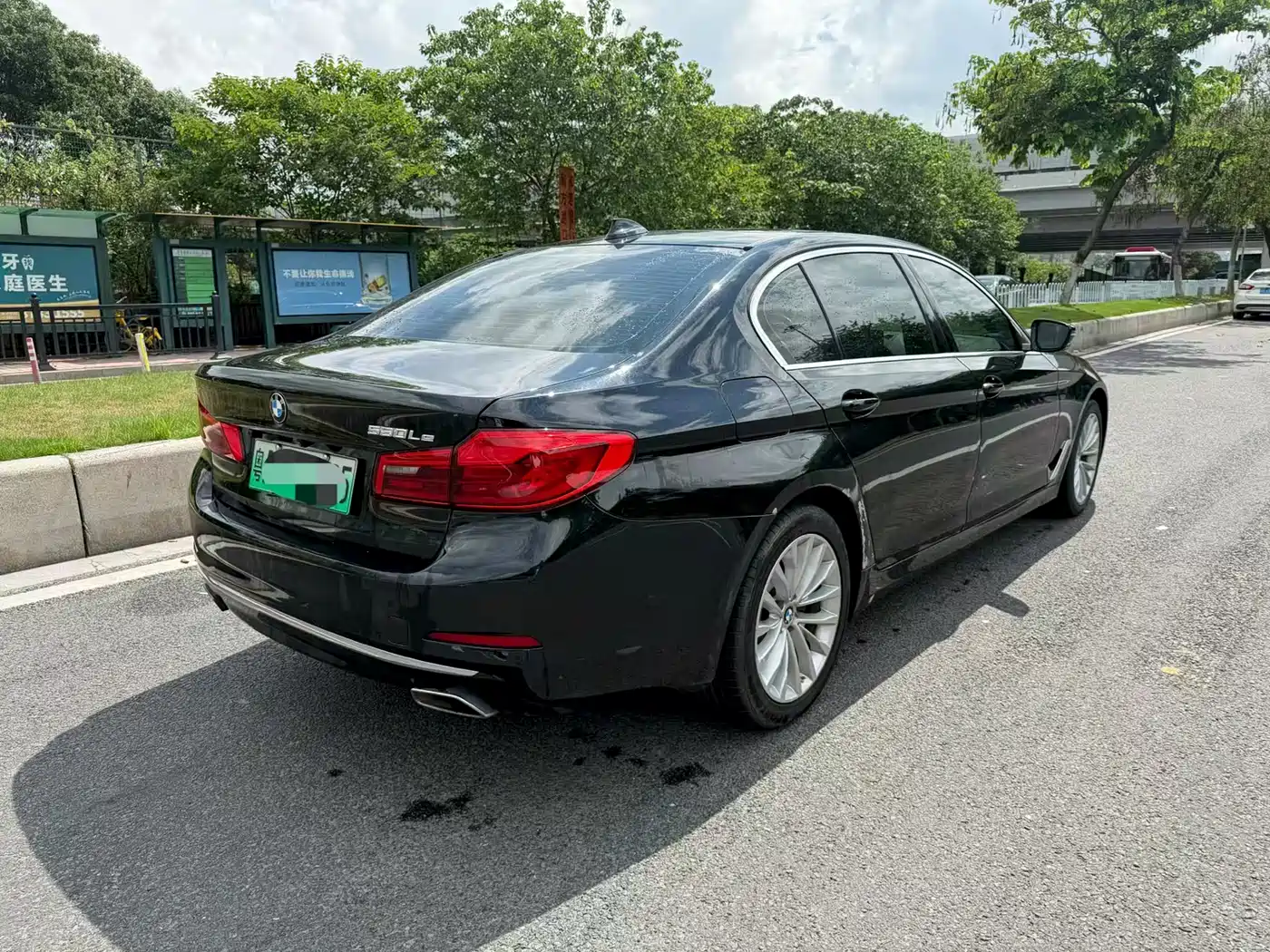 BMW 5 Series New Energy 2020 530Le Luxury Package фото 4