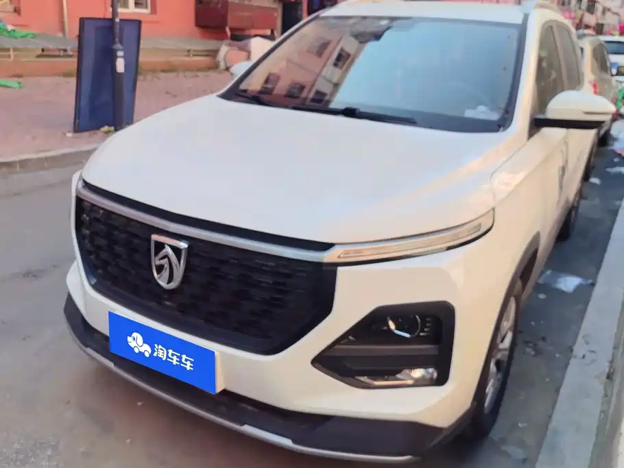 Baojun 530 2020 2020 1.5T Manual Luxury 5-seater
