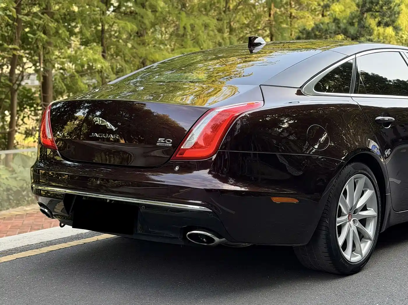 JAGUAR XJ