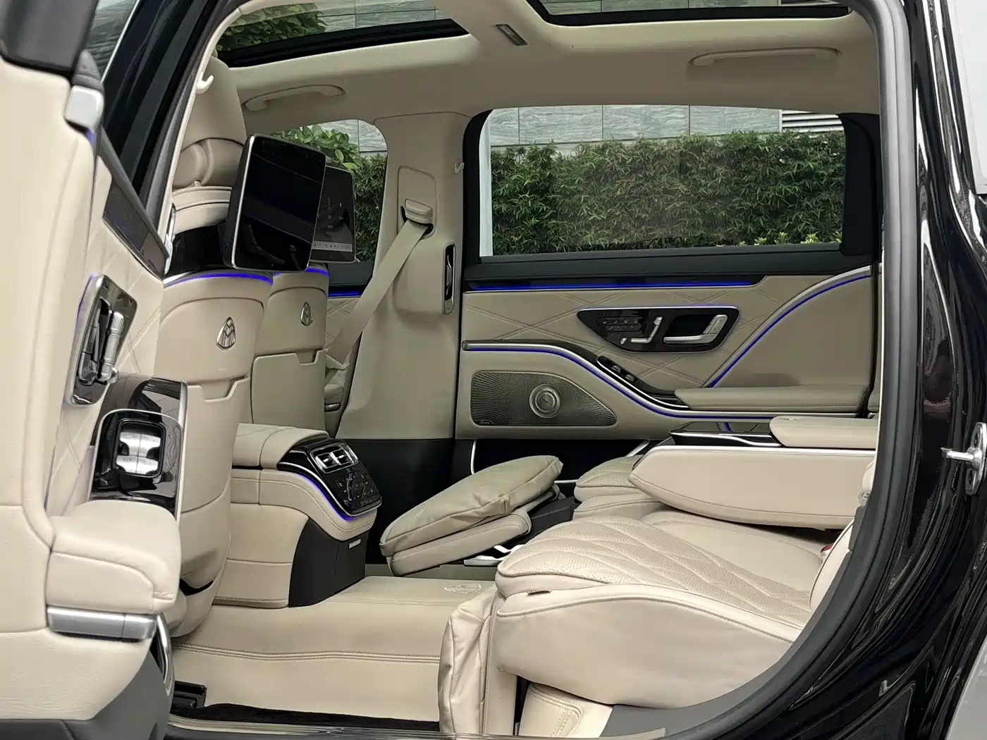 Mercedes-Benz Maybach S-Class 2024 Facelift S 480 4MATIC фото 13
