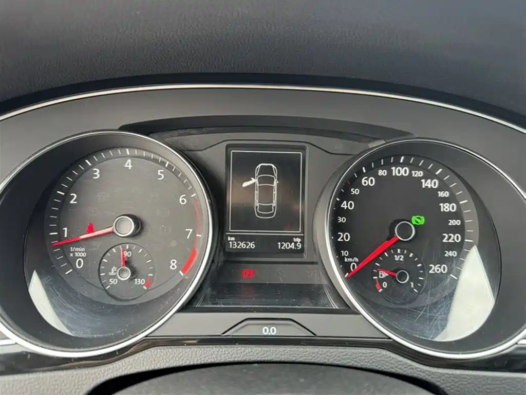 Volkswagen Magotan 2017 330TSI DSG Luxury фото 6