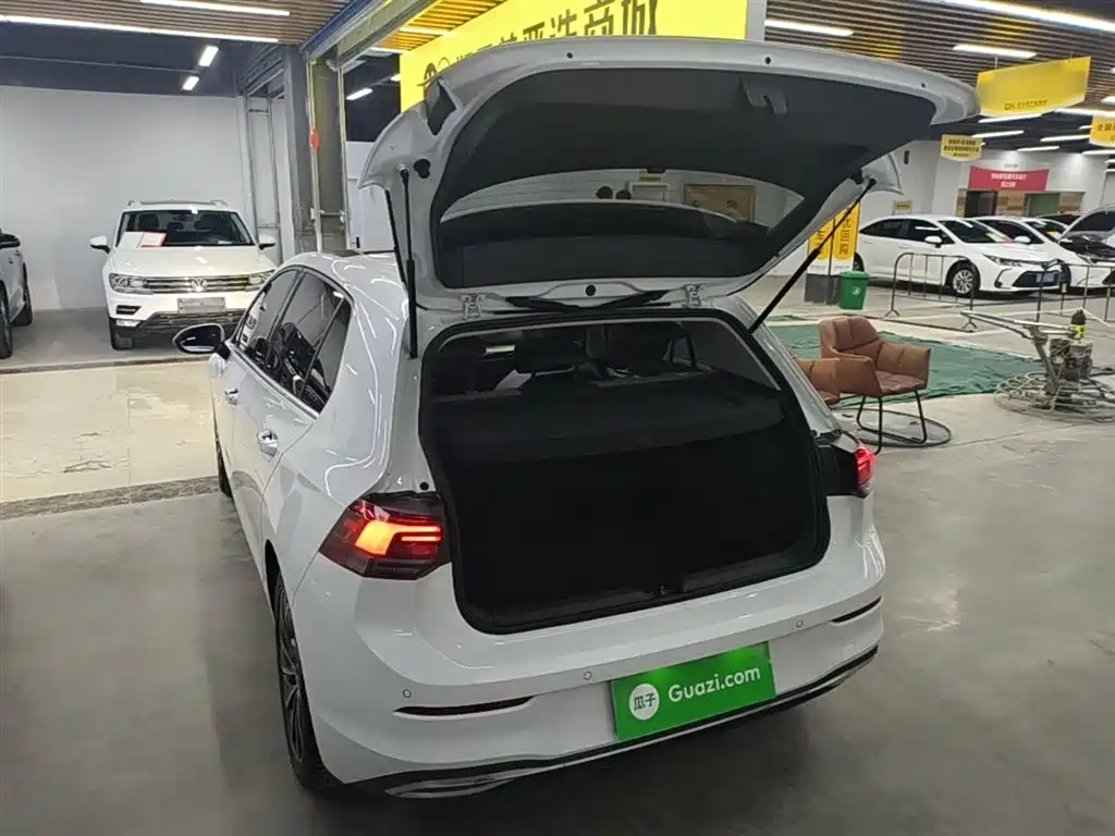 Volkswagen Golf 2023 Facelift 280TSI DSG Pro фото 19