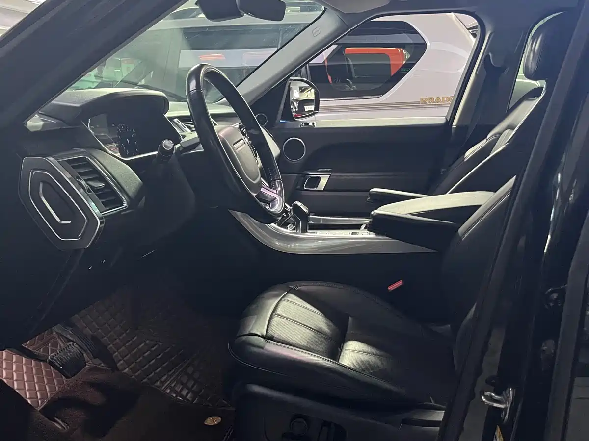Land Rover Range Rover Sport 2019 3.0 SC V6 Special Edition фото 9