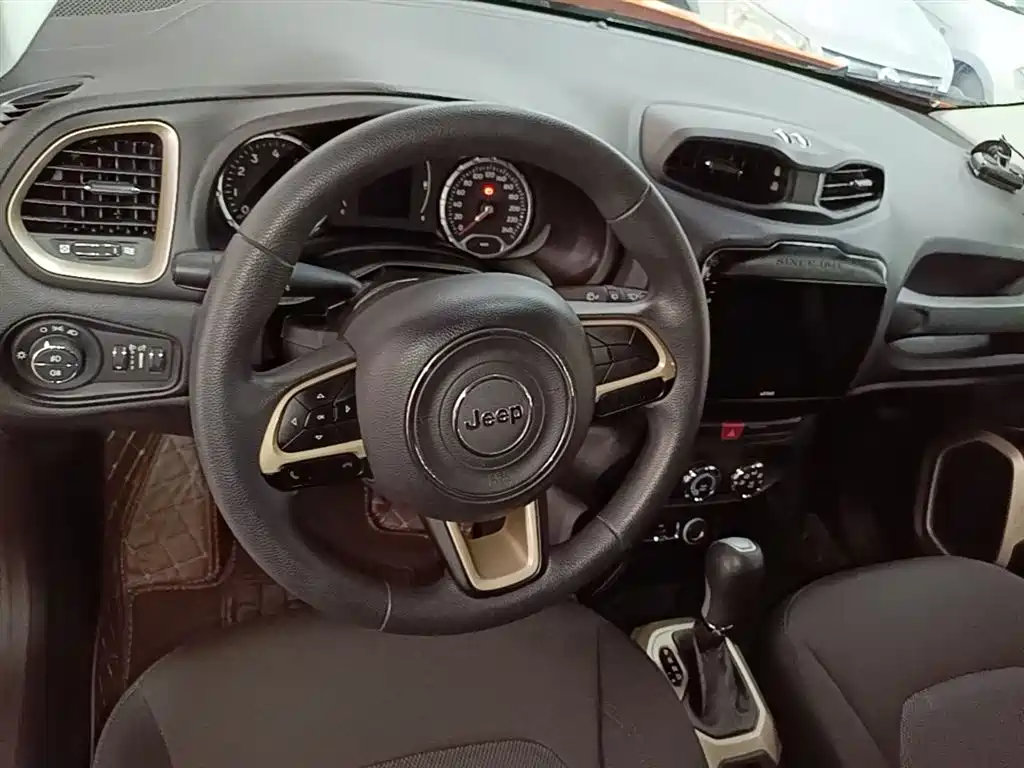 Jeep Renegade 2016 2016 1.4T Automatic Kinetic Edition