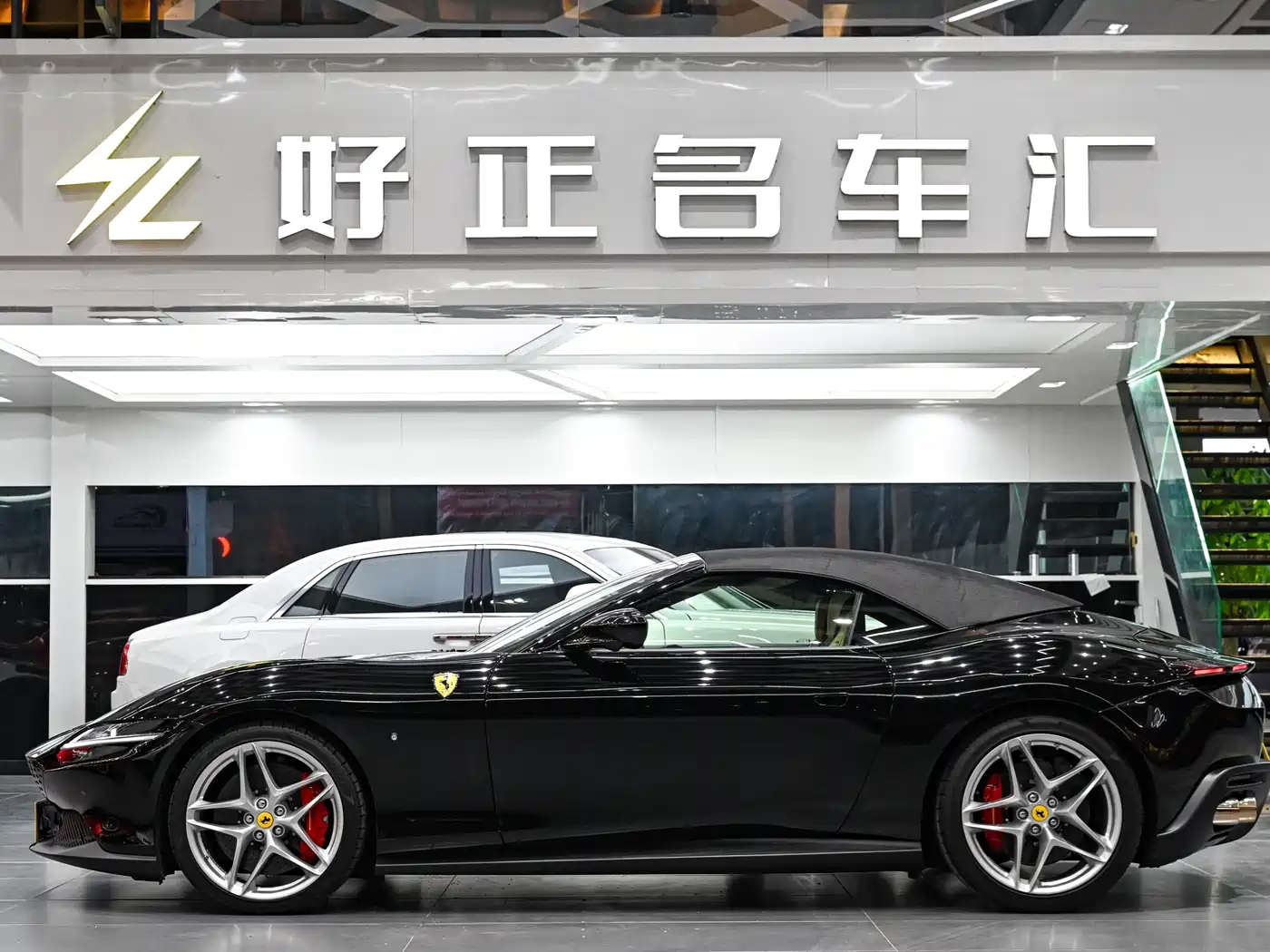 Ferrari Roma 2023 Model Spider фото 8