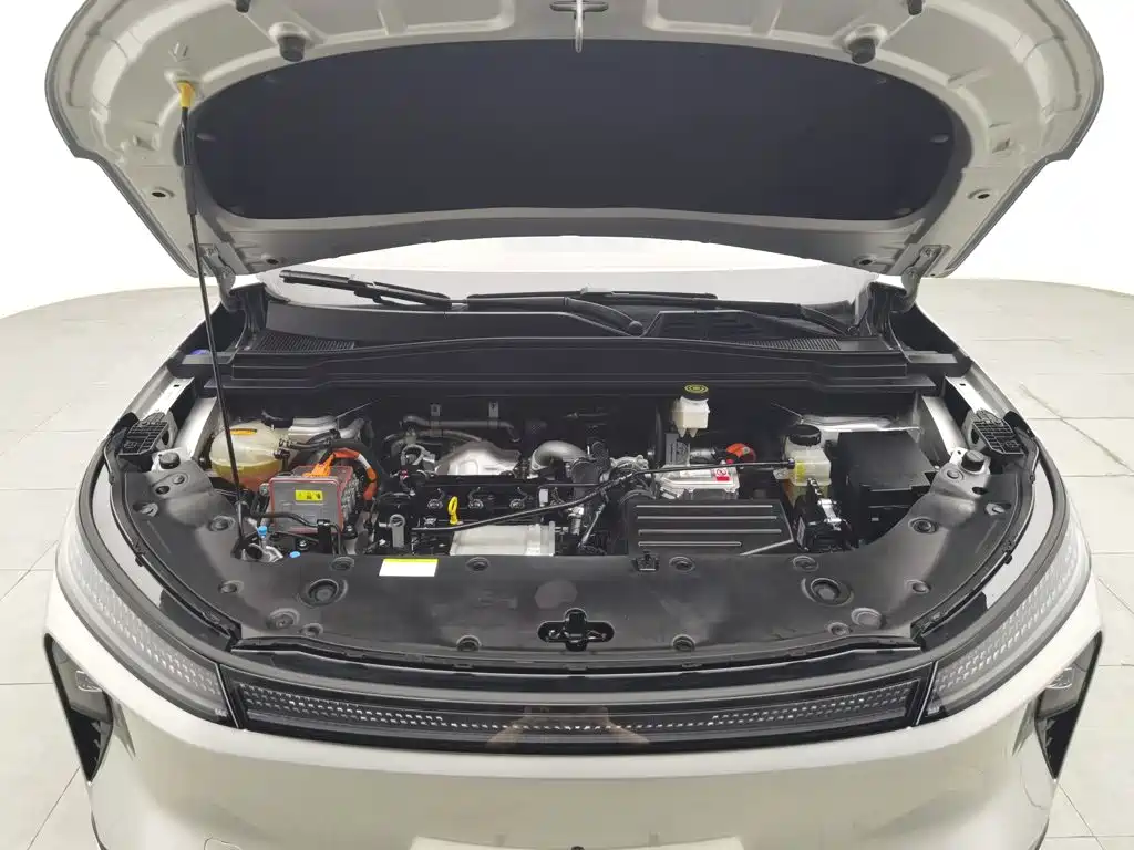Dongfeng Aeolus L8 2025 2025 Plug-in Hybrid