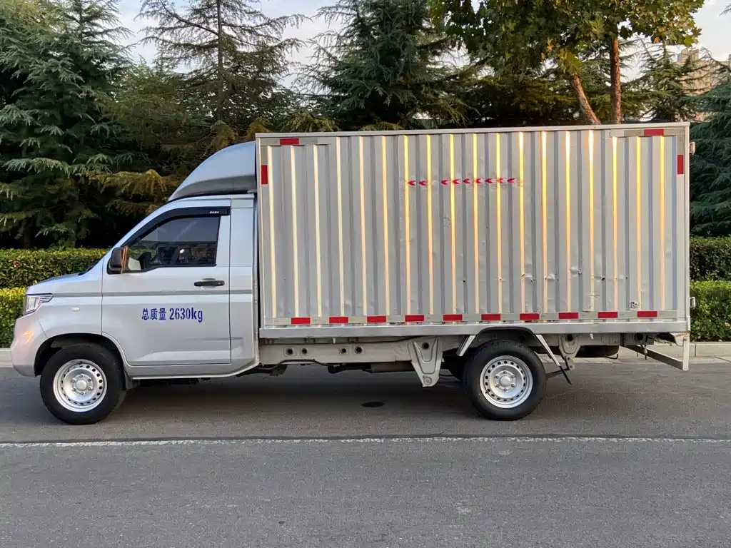 Wuling Motors Wuling Rongguang New Truck 2021 2021 1.8L Rural Vehicle Edition LV0 Extended Single Row LJ479Q6