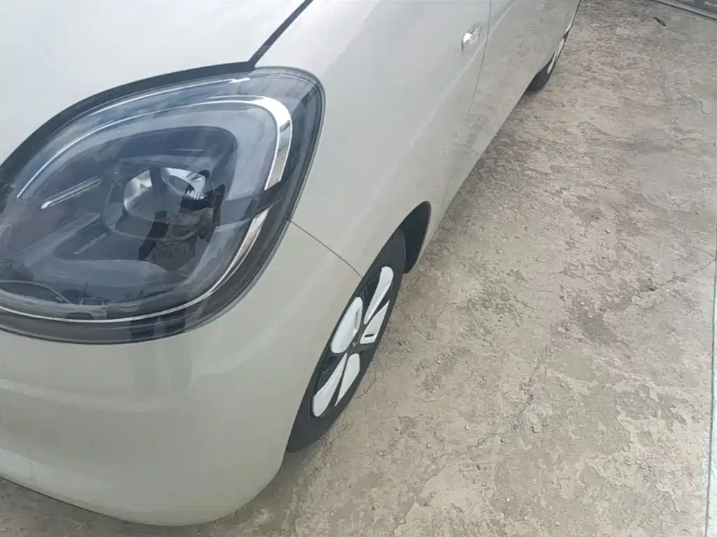 Wuling Motors Hongguang MINIEV 2026 2025 4-Door Advanced