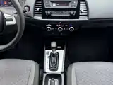 Photo 17 - Honda Fit