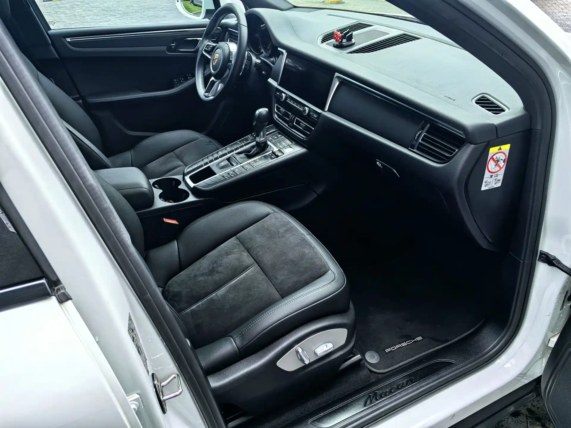 Фото 8 - Porsche Macan