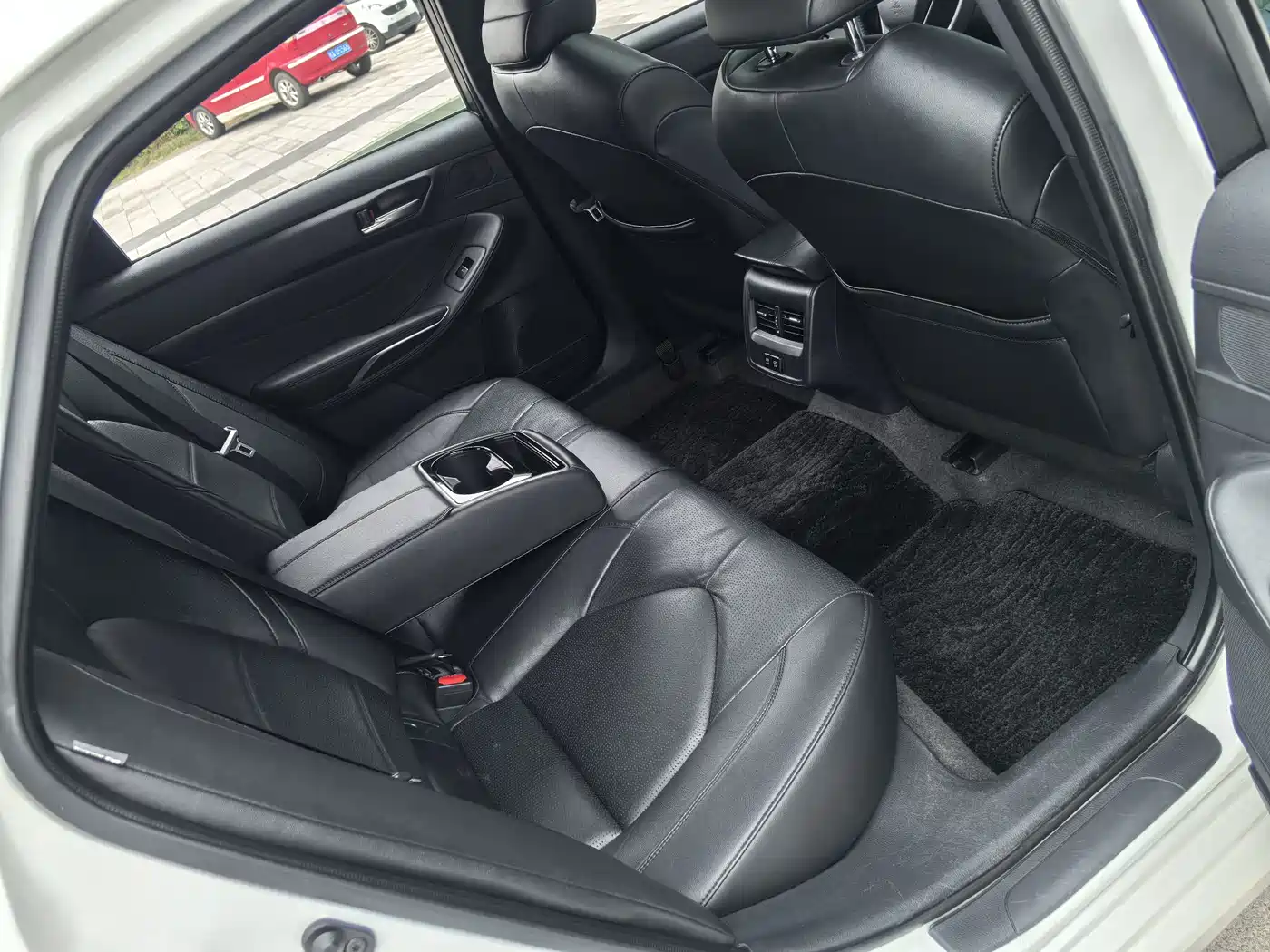 Toyota Avalon 2019 2.0L Luxury Edition (China VI) фото 13