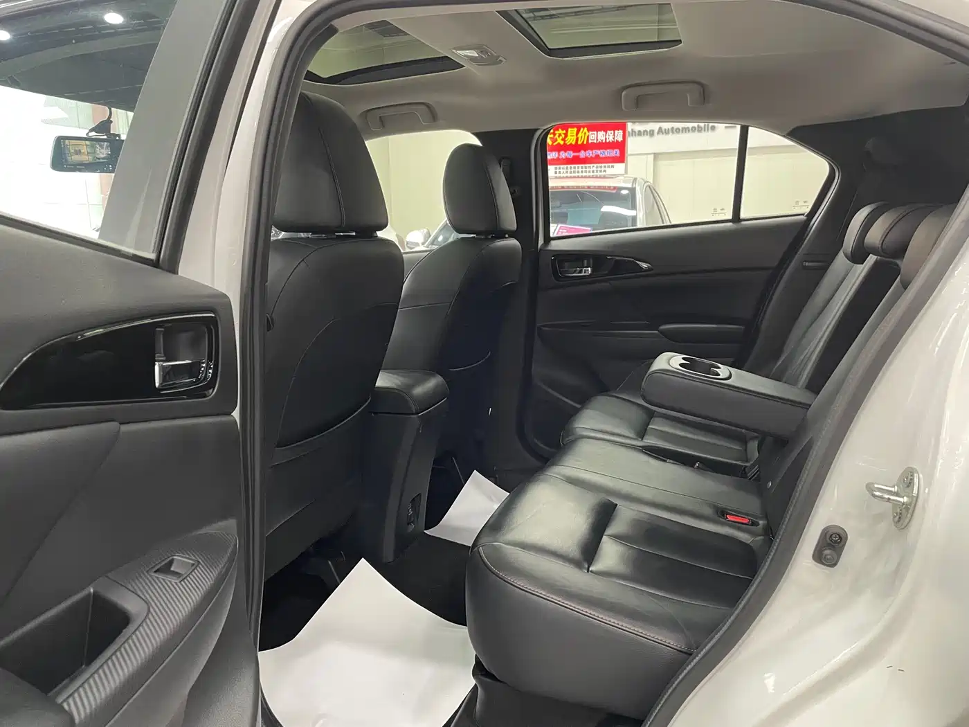 Mitsubishi Eclipse Cross 2019 1.5T CVT 2WD Dream Edition China VI фото 14