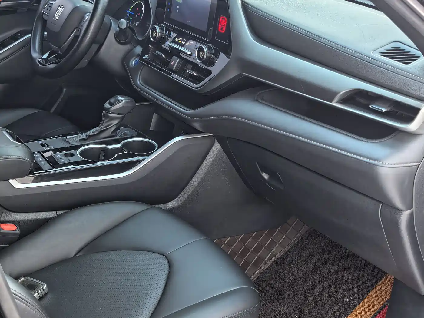 Toyota Crown Kluger 2022 2.5L HEV 4WD Elite Edition фото 17