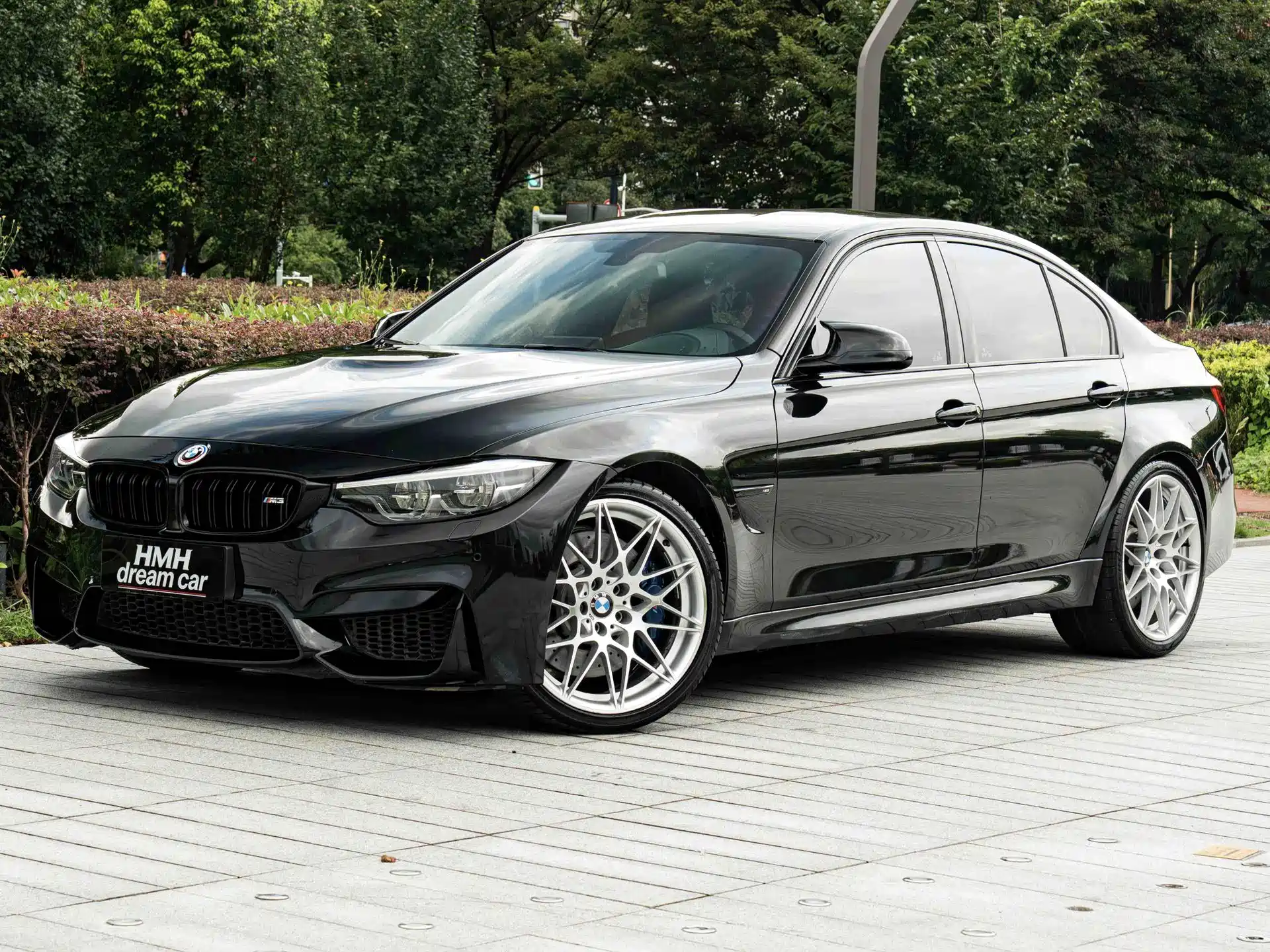 Фото 1 - BMW M3